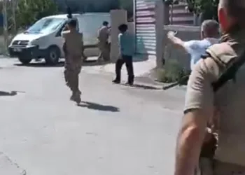 Taşlı sopalı kavga