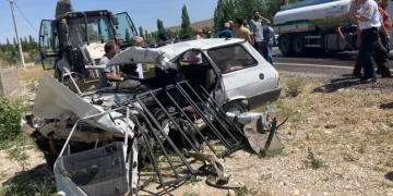 Kafa kafaya çarpıştı