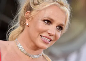 Britney, yumruklu saldırıya uğradı!