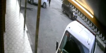 Geri manevra yaparken kadını ezdi