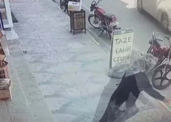 Alnı açıldı, aklına gelen iş yeri sahibinin zararı