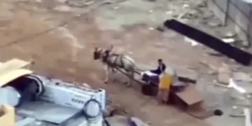 At arabası ile metro inşaatından hırsızlık