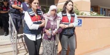Cesedi çuvalla dereye attılar