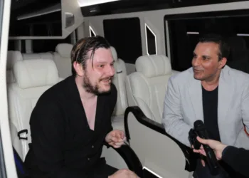 Ekin Uzunlar ve Rafet El Roman sahne aldı