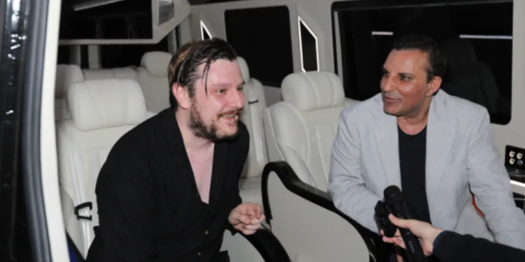 Ekin Uzunlar ve Rafet El Roman sahne aldı
