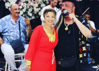 Torununun doğum gününü altınlarla kutladı