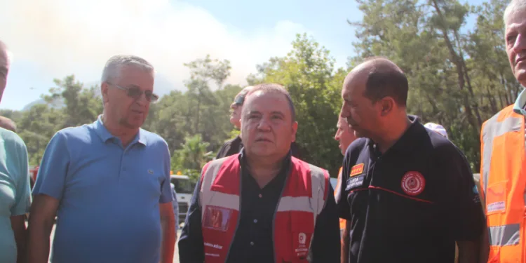 “Yanan alan 180 hektarı geçti”