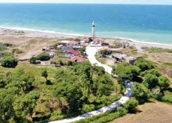 142 yıllık deniz fenerine yeni yol