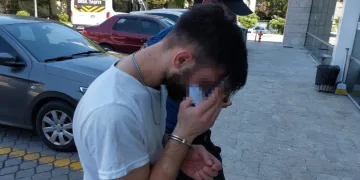 Arkadaşının cep telefonunu gasp ettiği iddiasıyla tutuklandı