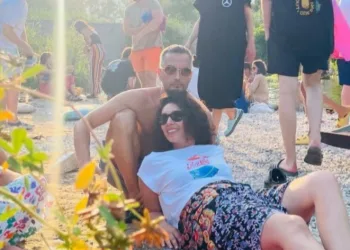 Tuğrul Tülekle Ezgi Çelik aşk yaşamaya başladı