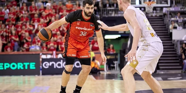Luke Maye TOFAŞ’ta