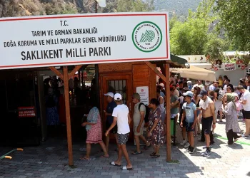 Saklıkent Kanyonunda turist bereketi