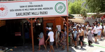 Saklıkent Kanyonunda turist bereketi