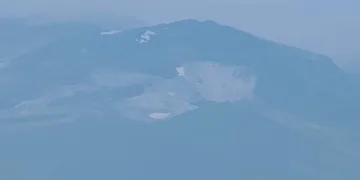 Temmuz ayında Süphan Dağı’nda kar yağışı
