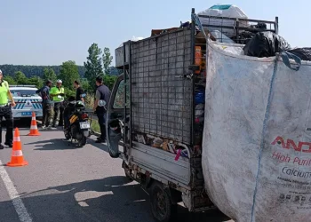 Plakasız atık toplama aracına ceza