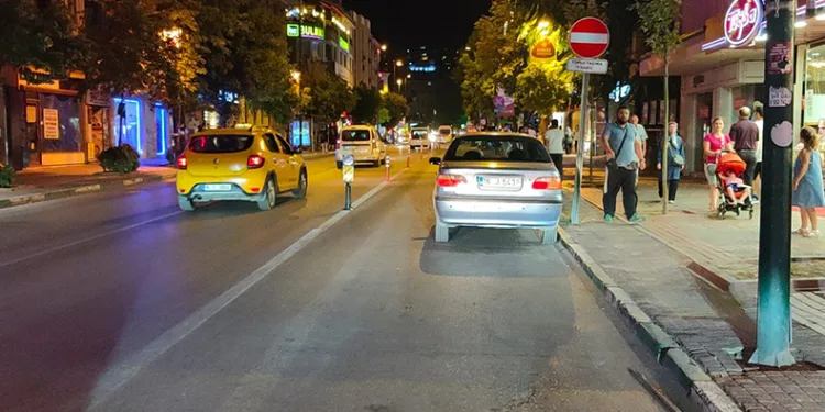 Bursa’da yaşlı kadına araba çarptı