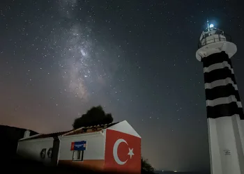 Deniz Feneri’nde yıldız şöleni