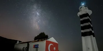 Deniz Feneri’nde yıldız şöleni