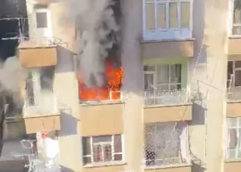 Apartman dairesinde korkutan yangın
