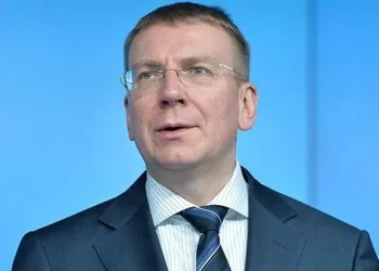AB’nin ilk eşcinsel devlet başkanı