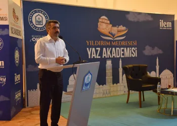 Yıldırım medresesi yaz okulları başladı