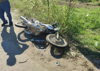 Bursa’da motosiklet kamyonete çarptı, sürücü ağır yaralandı