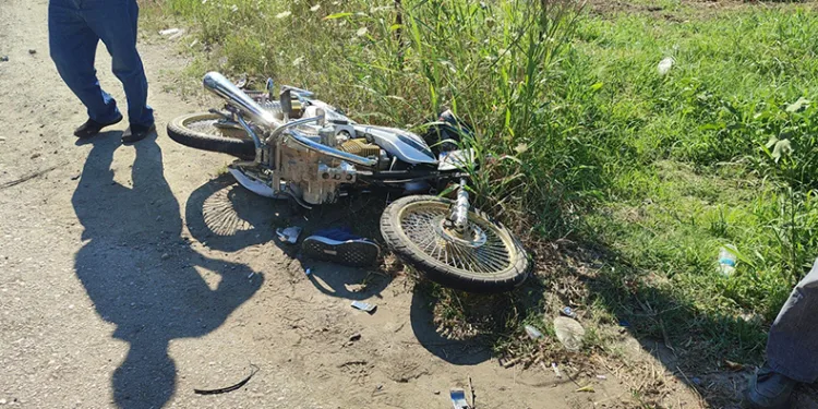 Bursa’da motosiklet kamyonete çarptı, sürücü ağır yaralandı