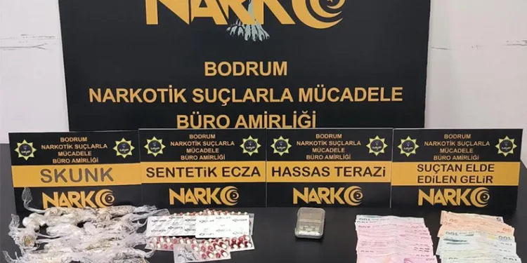 Uyuşturucu operasyonunda 4 gözaltı