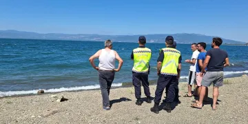 “Gölde boğuldu” diye aranıyordu yürüyerek geldi