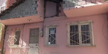 Mudanya’da ev sahibi ve çift arasında anlaşmazlık