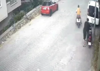 Bursa’da motosiklet hırsızları kamerada