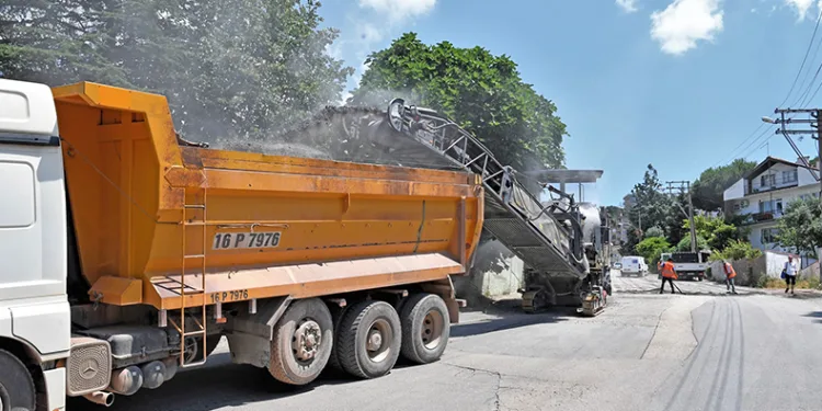 6 ayda 28 bin ton asfalt çalışması