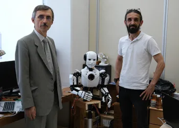 Bursa’nın insansı bionik robotu ses getirecek