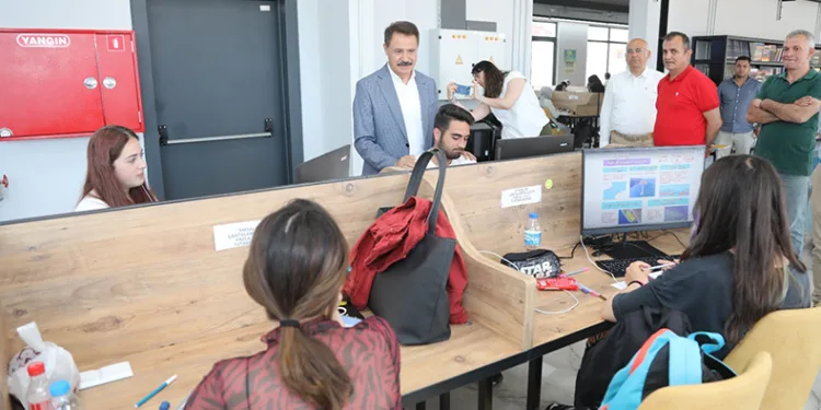 Atakum’da gençlere ücretsiz internet