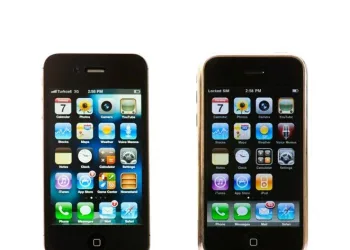 İlk iPhone, rekor fiyata satıldı