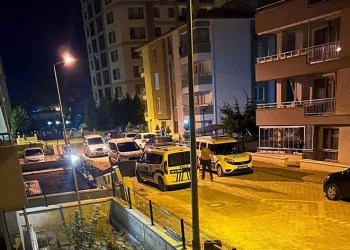 Polisten kaçan yabancı uyruklular mahalleye dağıldı
