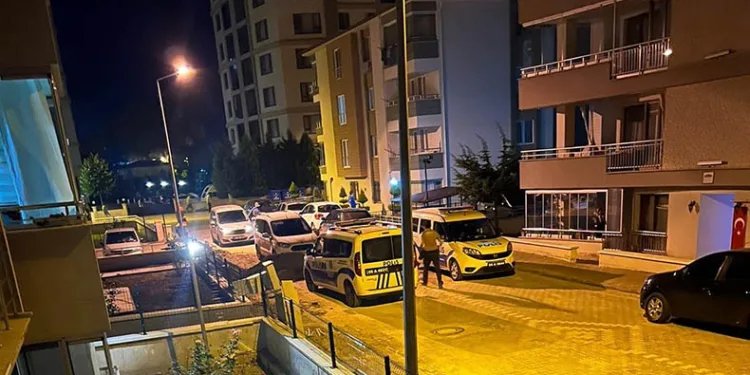 Polisten kaçan yabancı uyruklular mahalleye dağıldı