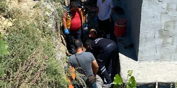 Çalıştığı inşaattan düşen genç yaralandı