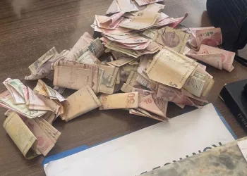 Dilenirken yakalandı, üzerinden para çıktı