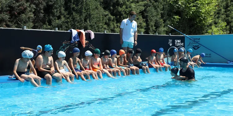 Yaz spor okullarında 2600 öğrenci eğitim alıyor