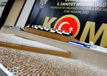 Polisten kaçak sigara operasyonu