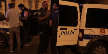 Komşuların gürültü kavgasında kan aktı