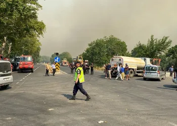 Orman yangını nedeniyle köyler boşaltılıyor
