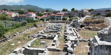İznik’teki Roma Tiyatrosu turizme kazandırılıyor