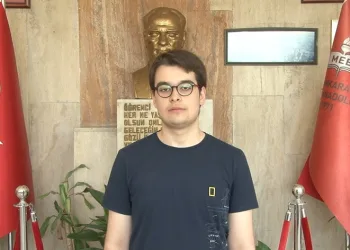 YKS sayısal 1’incisi Mustafa Özcan