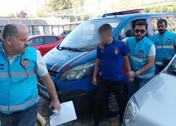 16 yaşındaki çocuk 6 ayrı suçtan gözaltında