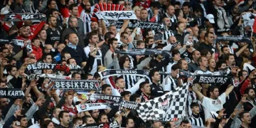 Beşiktaş Başkanı Ahmet Nur Çebi’den taraftara mesaj
