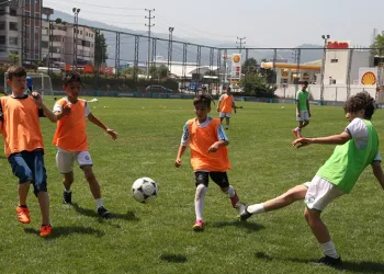 Yaz Spor Okulları’nda ilk dönem bitti