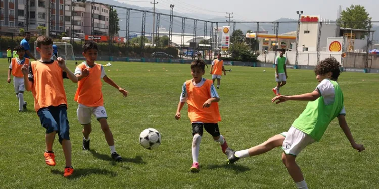 Yaz Spor Okulları’nda ilk dönem bitti