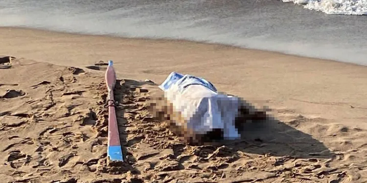 Sandalla denize açıldı, cansız bedeni kıyıya vurdu